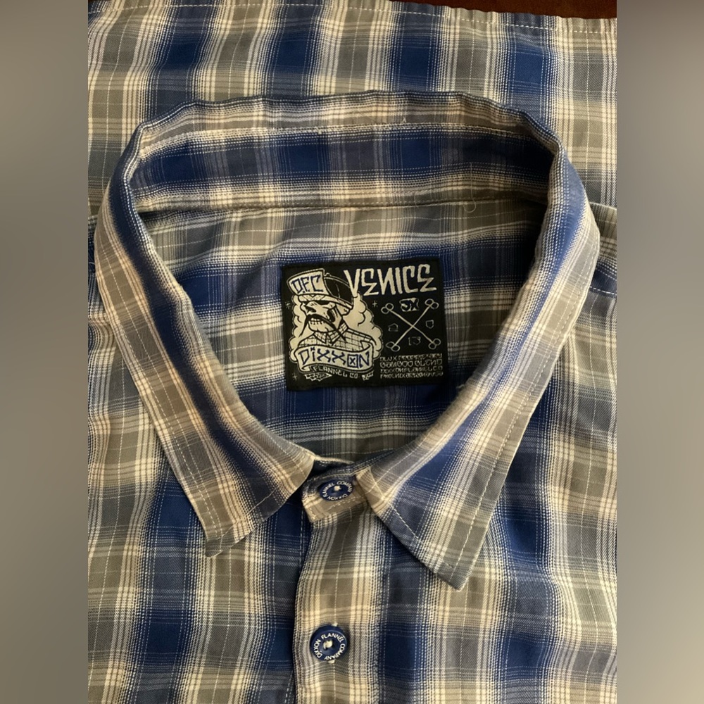 ◦	Dixxon Bamboo Men’s 3XL
	◦	Used in excellent condition
	◦	Fits true to size